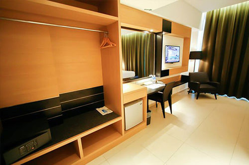 D Hotel Seri Iskandar Exterior foto